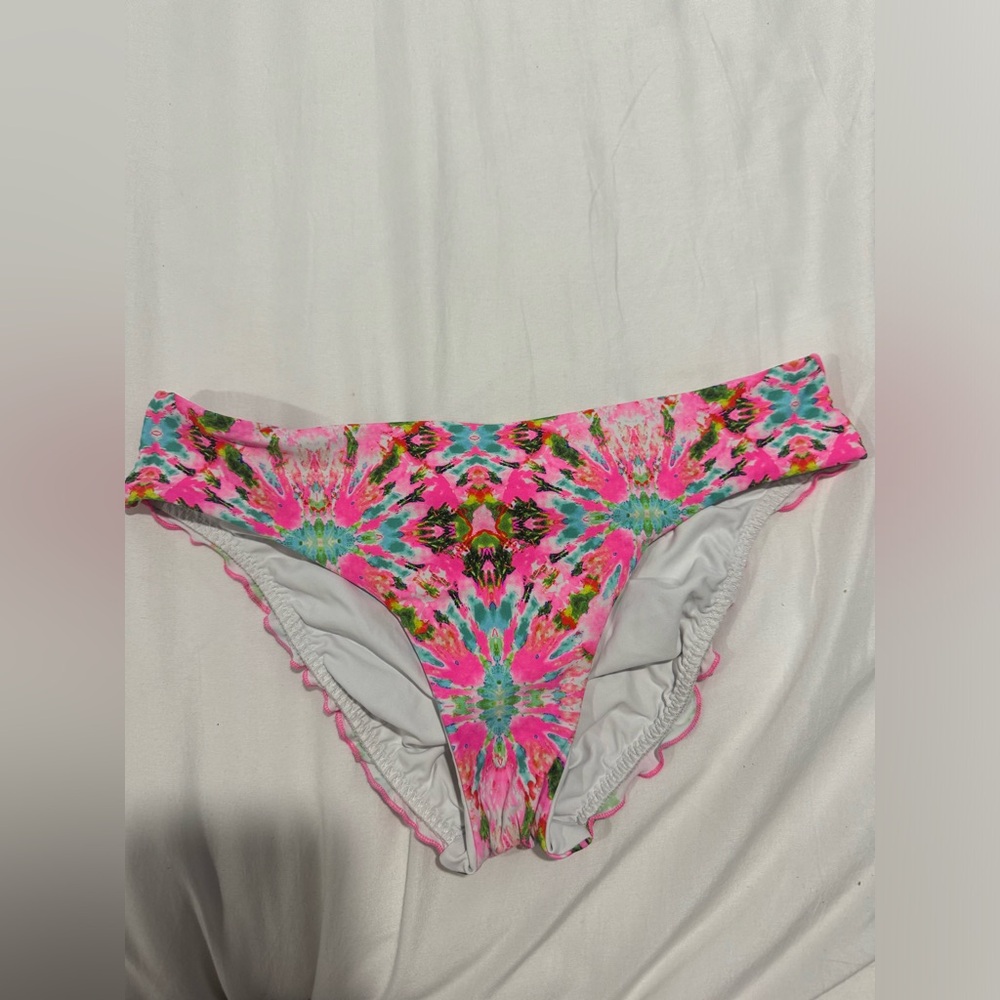Ron Jon Surf Shop (Lily Pulitzer) ruched bikini bottoms